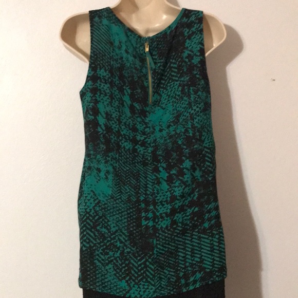 Green and Black patterned tank - Picture 3 of 3